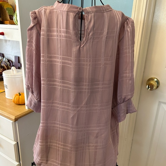 Silky Blouse - Picture 4 of 12